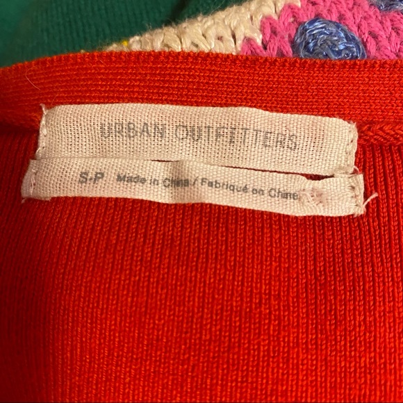 Urban Outfitters Cropped Button Up Drop V Cardigan Sweater - Picture 3 of 4